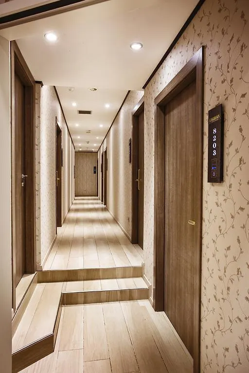 Igiban Hotel Milánó 3*,