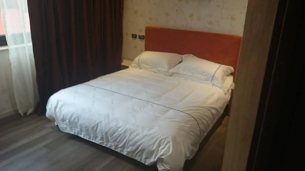 Igiban Hotel Milánó